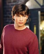 Este 2016 se cumplen 15 años que se estrenó la serie Smallville, en la que Tom Welling daba vida a "Clark Kent".