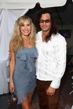 La fallecida cantante Whitney Houston junto a Bobby Brown tuvieron un matrimonio marcado por la adicción a las drogas, problemas con la ley y peleas interminables que llegaban a los golpes.