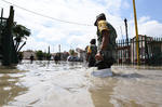Las inundaciones provocaron que ciudadanos de varias colonias, como Valle Oriente, Santa Sofía, Eduardo Olmos y Torreón 2000, se manifestaran bloqueando vías principales para demandar la atención de autoridades.