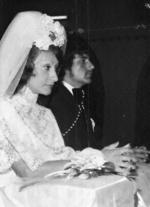 28082016 CELEBRAN ANIVERSARIO
Rocío del Sagrario Estrada Canto y Miguel Ángel Ibarra Hernández contrajeron nupcias el 26 de agosto de 1976. En la actualidad, cumplen 40 años de matrimonio.