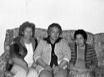 28082016 Herminia, Ángela y Antonia Guerrero Silva, en una reunión
familiar en 1975.