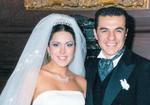 En el 2002, Adrián Uribe contrajo nupcias con la presentadora Karla Pineda con quien tuvo un hijo un año después de nombre Gael.
Cinco años después, anunciarían a través de un comunicado su separación, argumentando que ambos habían tomado esa decisión, al darse cuenta que sus sentimientos habían cambiado.