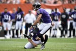 Joe Flacco lanzó dos pases de touchdown al receptor Mike Wallace y los Ravens
de Baltimore remontaron una desventaja de 20 puntos para superar 25-20 a
los Browns de Cleveland. El ala cerrada Dennis Pitta sumó
102 yardas aéreas.