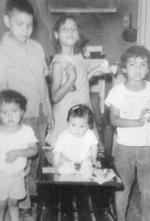 25092016 Miguel Ángel, Beatriz, Martín Rivera, Juan Manuel y Rosa Moreno en 1974.