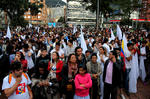 Colombianos reaccionan con frustración al 'No'.