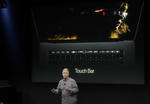 Acto seguido, fue presentada la nueva versión de la computadora portátil MacBook Pro.