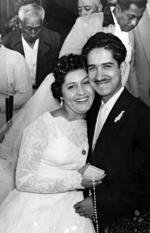 06112016 Srita. Socorro Huitrado Bustamante y Roberto Alonso Márquez contrajeron
matrimonio el 10 de noviembre de 1956.