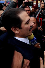 Guillermo Padrés llegó al juzgado generando un tumulto mediático.