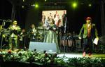 El primero impactó al público ya que el grupo entregó varios de sus éxitos con una orquesta Big Band cuyos arreglos quedaron a cargo de Francisco Cedillo, Heriberto Robles y Juan Barrios.