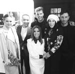 El cantante puertorriqueño Ricky Martin se ha comprometido con su novio, el artista de origen sirio Jwan Yosef.