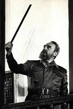 Fidel Castro, el hombre que condujo el destino de Cuba durante casi medio siglo y uno de los líderes más controvertidos de la historia contemporánea, falleció en La Habana a los 90 años, tras retirarse del poder en 2006 por una grave enfermedad.