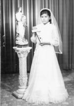 27112016 Griselda Rivera Hernández, hija del Sr. Arturo Rivera Chairez, en su primera comunión el 2 de julio de 1980.