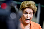 12 mayo. Suspensión | En Brasil, el Senado suspende a la presidenta Dilma Rousseff de sus funciones, por 180 días, para que pueda dedicarse exclusivamente a su defensa en el juicio político por presuntamente utilizar préstamos de bancos estatales para cubrir el déficit fiscal y pagar programas sociales previamente a su reelección.