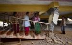 04 enero. Terremoto | En India y Bangladés se registra un terremoto de magnitud 6.9 en la escala de Richter que deja 10 muertos y 160 heridos.