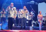 16 de abril. Sin Bandera | El dueto ofreció su último concierto en Torreón en el Coliseo Centenario.