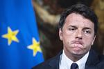 04 de diciembre. Dimisión | En Italia, se celebra el Referendum constitucional de Italia de 2016, dando por ganadora a la opción 'No'. El Primer Ministro Mateo Renzi dimite.