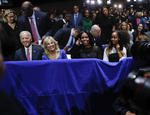 Obama fue acompañado por su esposa, sus hijas, y el vicepresidente Joseph Biden.