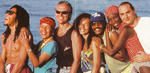 Kaoma, formado por siete miembros de origen francés y brasileño, lanzó en 1989 el tema Chorando se foi, canción que se convirtió en un suceso internacional, pero que le trajo problemas legales a la agrupación.