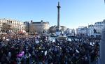 En Londres, miles de personas se unieron a la Marcha de las Mujeres contra las políticas del nuevo presidente de Estados Unidos, Donald Trump.