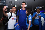Los aficionados se mostraron alegres de ver a sus jugadores.