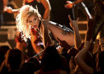 A pesar de la falla, Lady Gaga encendió el escenario junto a Metallica.