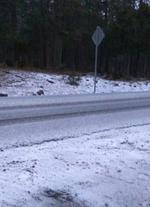 Usuarios de Facebook comparten imágenes de la nevada en la carretera de Pueblo Nuevo.
