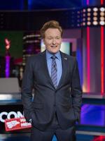 Con el humor que se le caracteriza, Conan O´Brien hizo disfrutar de su show a todo el público y televidentes de México y EU.