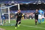 Álvaro Morata y Cristiano Ronaldo celebran luego del tercer tanto del Real Madrid.
