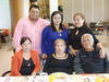 21032017 Naty Godoy acompañada de su esposo, Gabriel Hernández, y su familia.