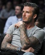 David Beckham desde sus tiempos de jugador ya portaba consigo varios tatuajes, pero en los últimos años ha optado por poner mas tinta en su piel.