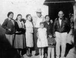 26032017 Virginia Salas, Elisa y Aurora Salas Rodríguez, Consuelo Salas, Hilario Enríquez, Silvia Casas y Manuel Casas en San Juan de Guadalupe, en 1954.