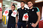 Los Guerreros del Santos Laguna se unieron a la colecta de la Cruz Roja.