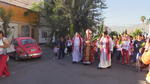 Ante el caos ocasionado, el obispo improvisó una ceremonia en la esquina de Mina y Matamoros desde donde partieron rumbo a catedral.