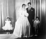09042017 En 1970, durante una boda, Dulce Ma., Norma, Clementina y Olga en compañía de Jesús Reyes García.