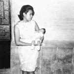 09042017 Celia y su hija, Ana María, en 1965.