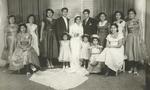 16042017 Everardo López Arguijo y María de Jesús Alvarado Ortiz festejando con familiares y amigos en su boda el 12 de agosto de 1957.