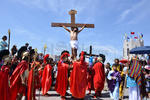 El Cerro de las Noas fue escenario de la XXXV edición del Vía Crucis de Torreón que se celebró ante más de 40 mil personas.
