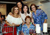 Pilar con su mamá, Trini, y sus hermanas, Guape, Ana y Trinuca
