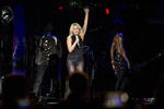 Gaga se presentó el sábado por la noche entre el alboroto de sus fans.