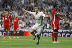 Cristiano Ronaldo marcó tres goles para darle la victoria al Madrid.