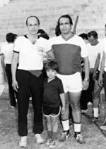 23042017 Mario Rubio, árbitro internacional, Jorge Salazar Hernández e hijo, Jorge Salazar Girón, en el Estadio Moctezuma en 1982.