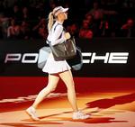 La campeona de cinco grandes y exnúmero uno del mundo derrotó 7-5, 6-3 a Roberta Vinci en la primera ronda del torneo de Stuttgart.