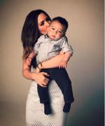 La actriz de Televisa, Michelle Renaud se convirtió en madre por primera vez de su hijo Marcelo el pasado 12 de marzo, por lo que este miércoles será un día especial para Renaud.
Hasta el momento, la actriz aún no da a conocer el rostro de su bebé.