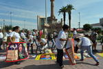 Un grupo de aproximadamente 60 personas, la mayoría madres de desaparecidos, marcharon en Torreón.