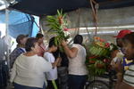 Las ventas aumentan entre un 80 y 90 por ciento durante este día para los locatarios del Mercado de las Flores.
