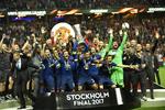 Manchester United venció sin problema al Ajax de Holanda para coronarse en la Europa League.