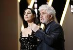 Un palmarés muy amplio anunciado por el presidente del jurado, Pedro Almodóvar, que incluyó un premio especial para Nicole Kidman y un "ex aequo" en el área de guion.