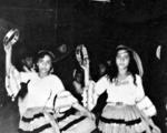 04062017 Graciela y Madalena Gracia Rodríguez, hace 7 décadas, en el festejo de Covadonga.