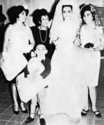 11062017 Sra. Rosina de la Fuente de Torres (f), María de la Fuente (f), Srita. Olivia de la Fuente y Leonor Seceñas en 1966.