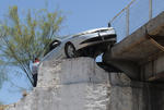 El accidente se registró alrededor de las 12:30 de la tarde del lunes, a la entrada del puente plateado en los carriles que dirigen de Gómez Palacio a Torreón.